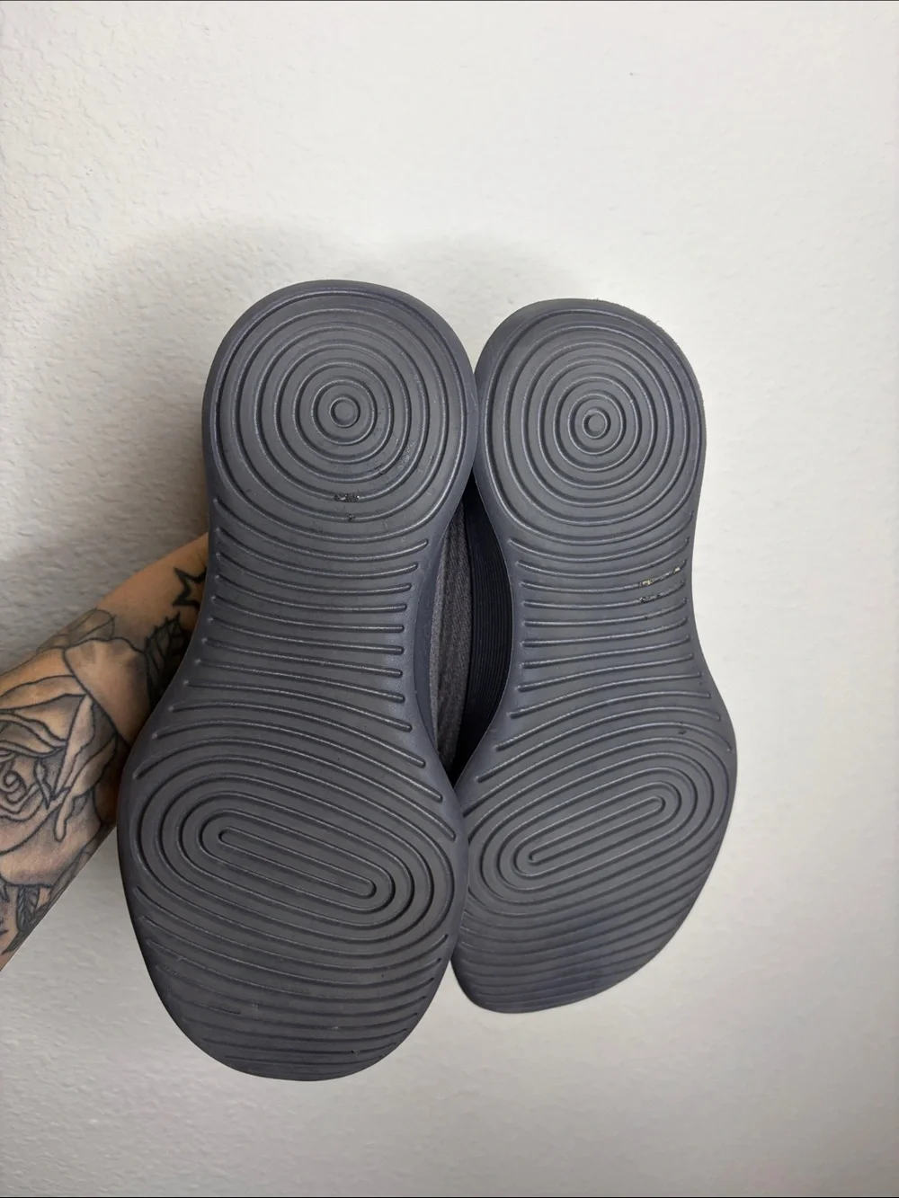 Allbirds | Women’s Runner NZ Slip-On Sneakers in Anthracite Limited Size 8.5